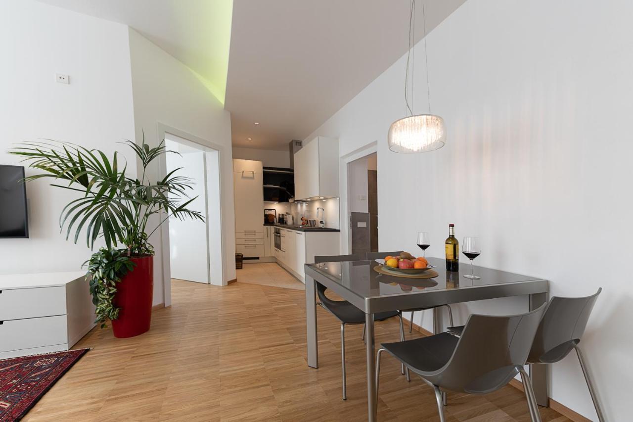 Apartments Leonardo Bolzano Esterno foto